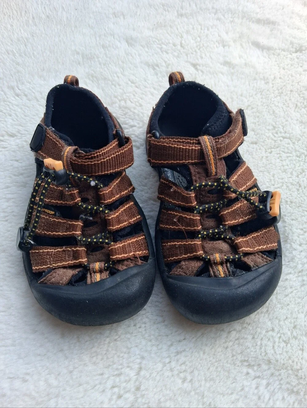 Keen Brown Kids Closed-Toe Outdoor Sandals Size 10